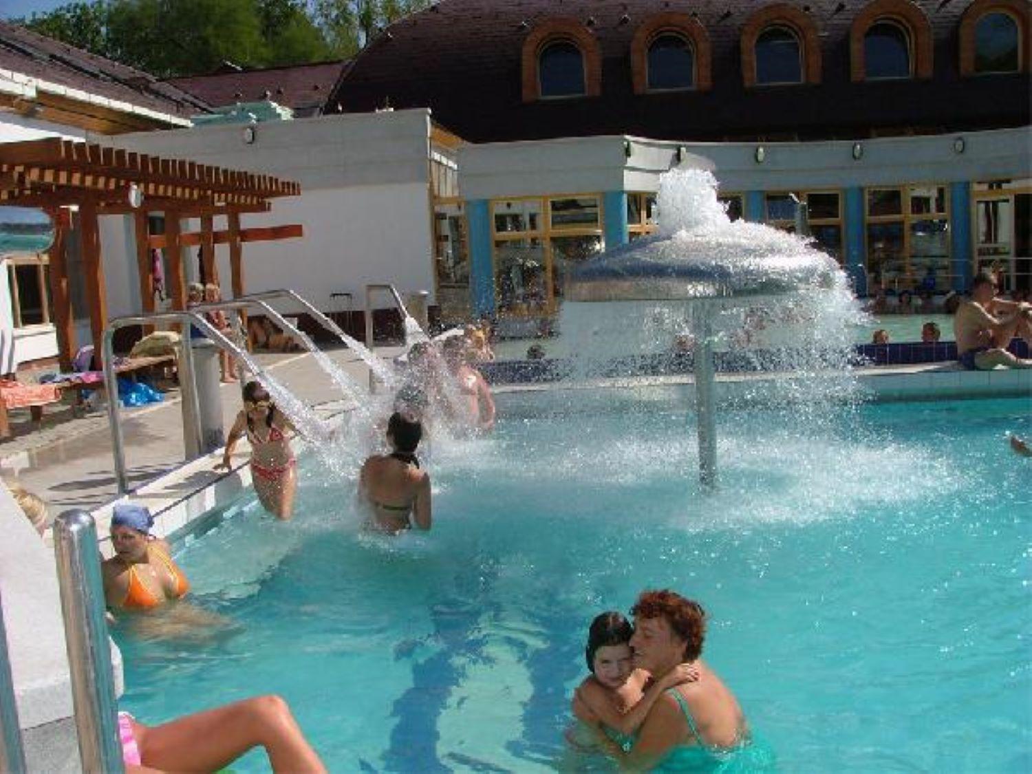 Fenyo Panzio Bed and Breakfast Mezőkövesd Buitenkant foto