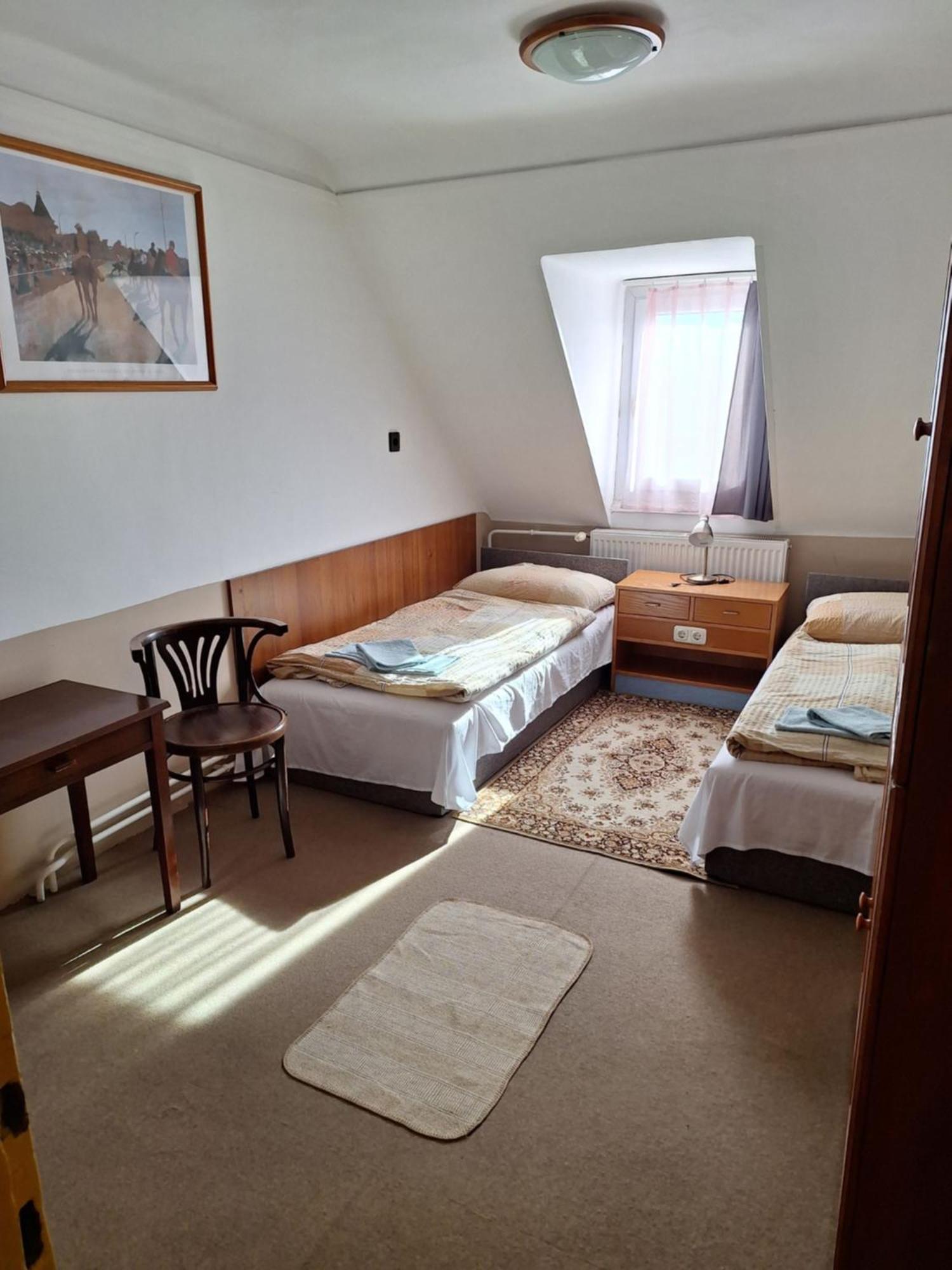 Fenyo Panzio Bed and Breakfast Mezőkövesd Buitenkant foto