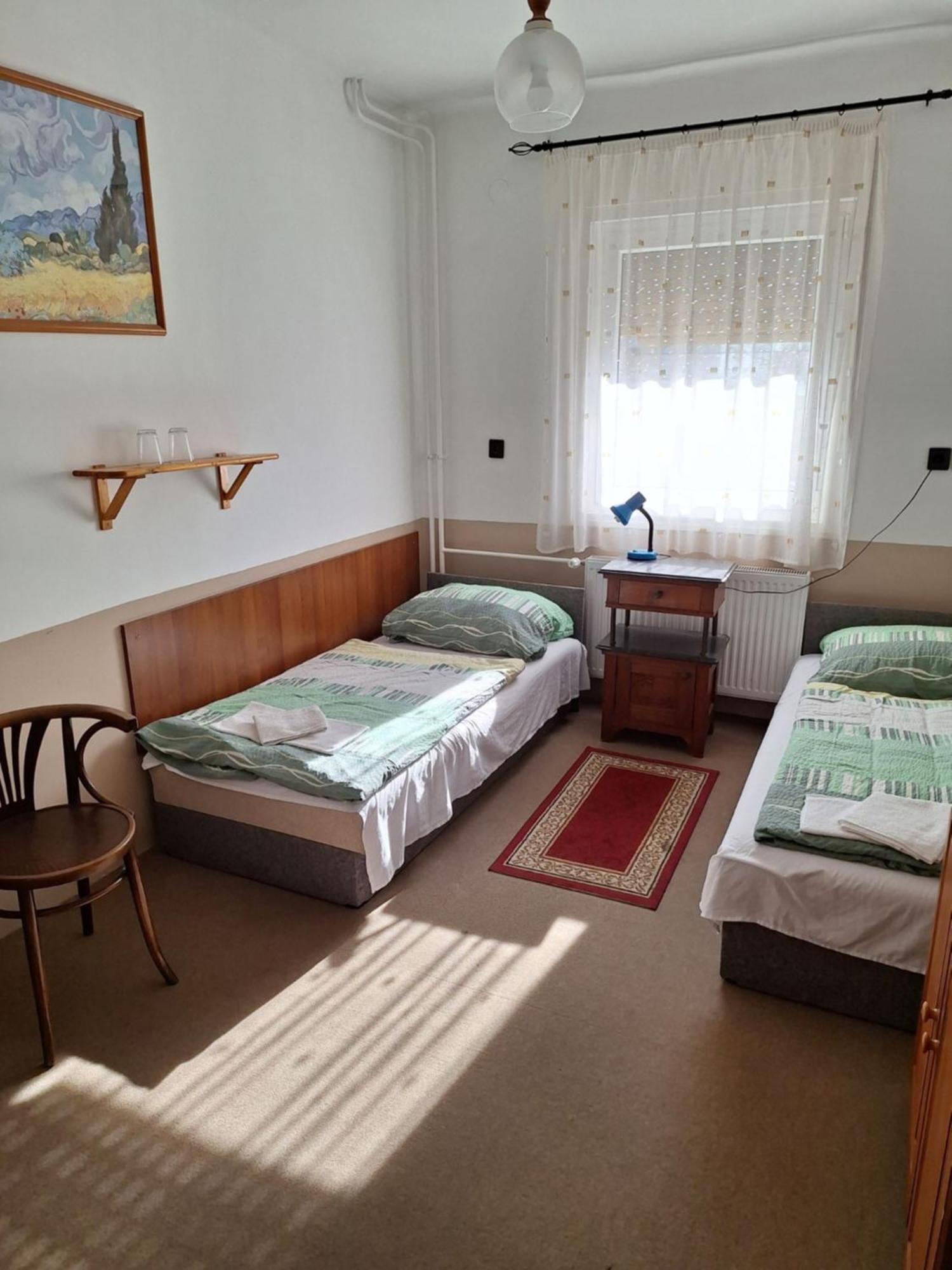 Fenyo Panzio Bed and Breakfast Mezőkövesd Buitenkant foto