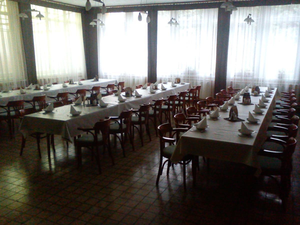 Fenyo Panzio Bed and Breakfast Mezőkövesd Buitenkant foto